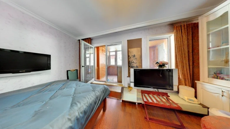 Marine Sunlight - View 3