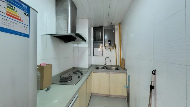 Platinum Apartment - View 4