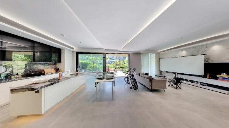 Luyue Jiangcheng - View 4