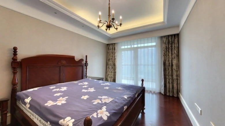 Hendrick New Heaven and Earth - View 3