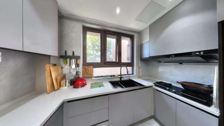 Shunshan Mansion - View 6