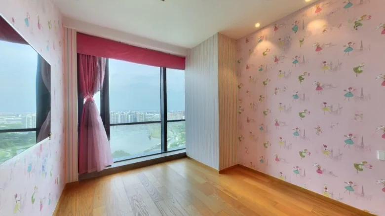 ZhaoRun Cloud Top Convergence - View 2