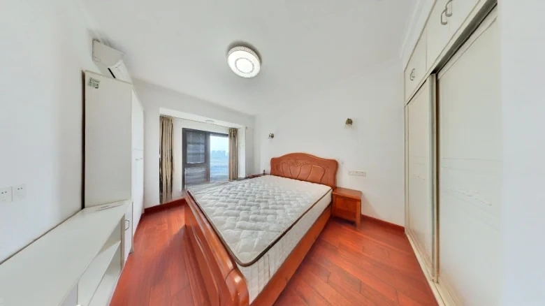 Dushu West Bank Garden - View 3