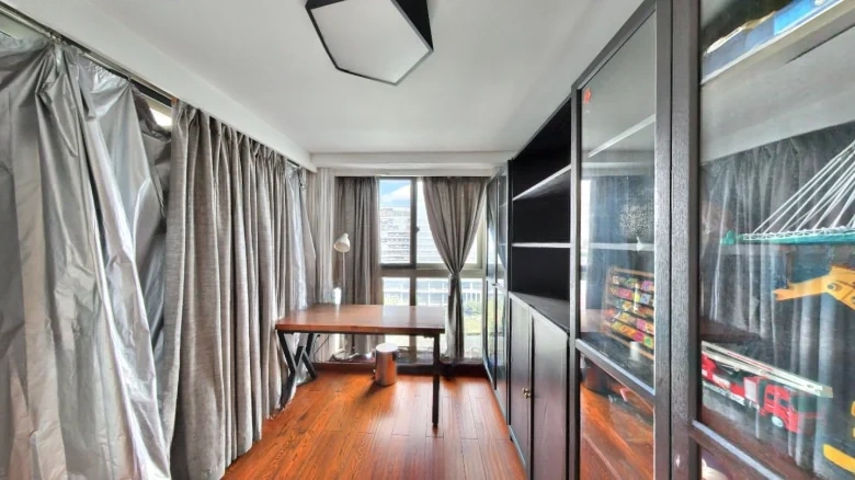 Huacheng Garden - View 5