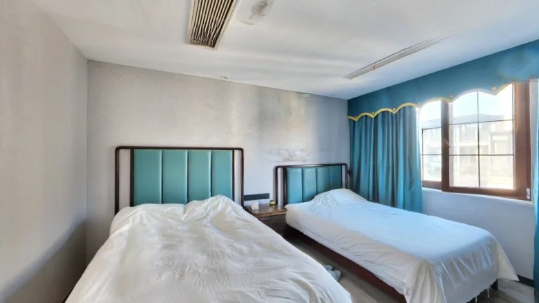 Sunlight Garden - View 2