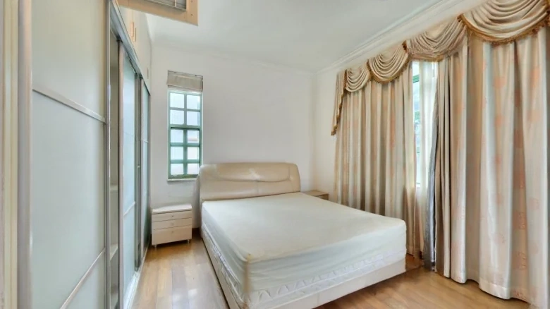 White Cloud Castle Luxury Garden - View 5