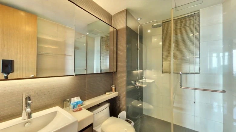 Scents Lake Garden - View 9