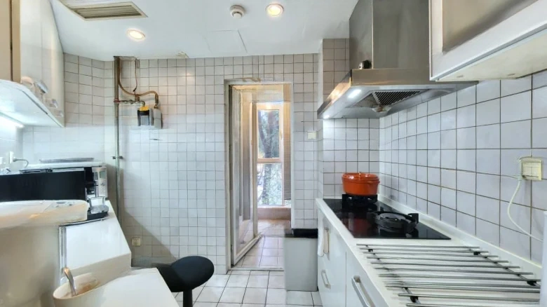 Zhuque Gate - View 9