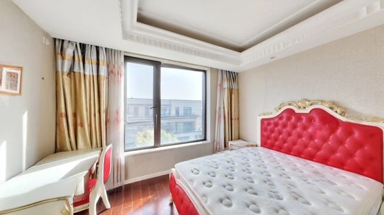 Golden Land Sky Palace - View 3