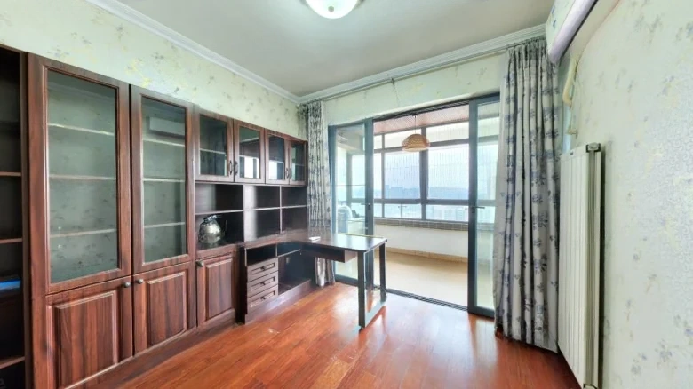 Riverside New World - View 2