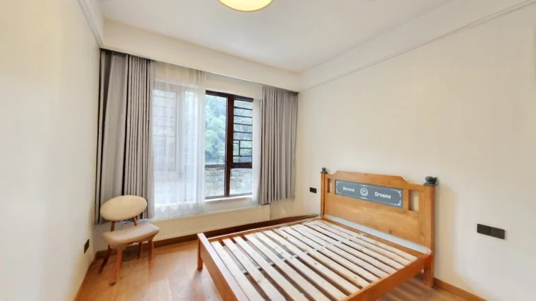 Zidi Longxita - View 6