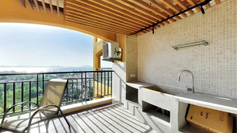 Air China Palm Springs - View 6