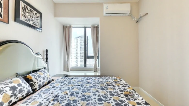 Robinson Square Shangcheng Huafu - View 2