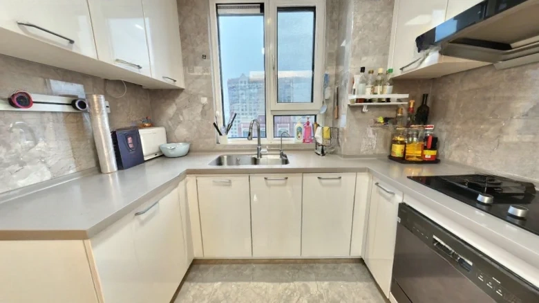 Qingdao Impression · Pin - View 5