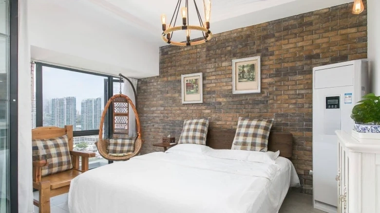 Hongzhou Fragrant Pavilion Left Bank - View 2