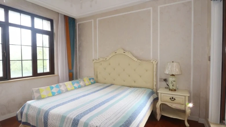 September Villa - View 8