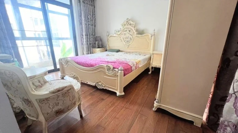 Ronaldo Beauty Three Zone A Zone - View 3