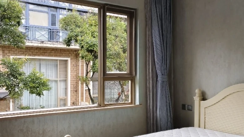 Cloud Ridge Heavenly Pride - View 2