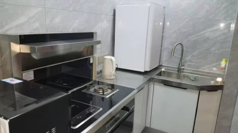 Mountain Sea Bay - View 3