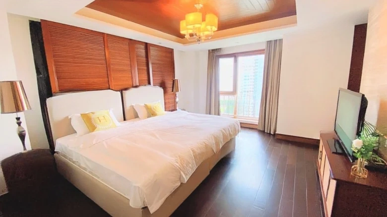 Half Mountain Peninsula Central Sea View Boulevard - View 3