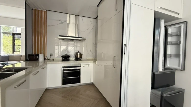 Haitang Bay No.8 Hot Spring Mansion - View 5