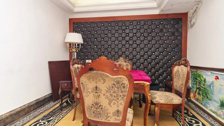 Huaren She Mountain Nine Mile Complex - View 5