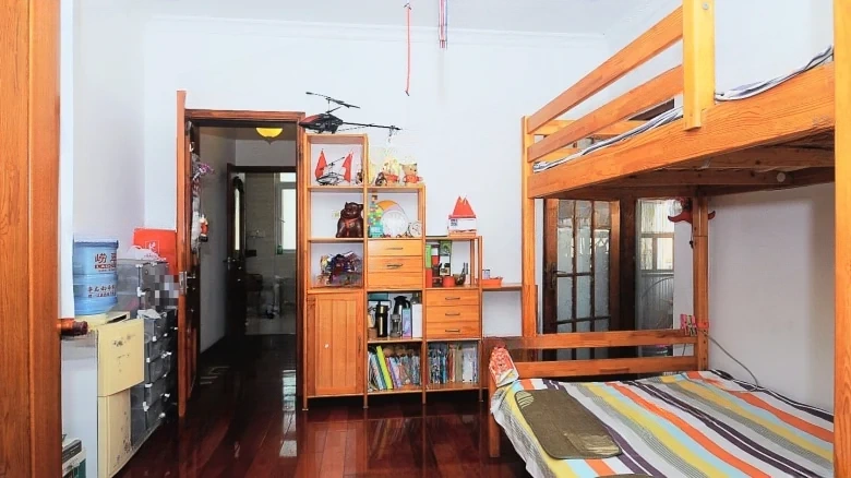 University Road - View 8