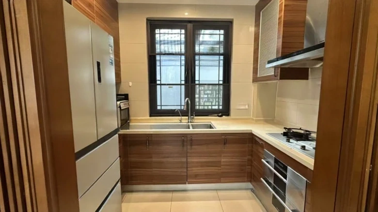 Blue Town Cloud Watching Town - View 6