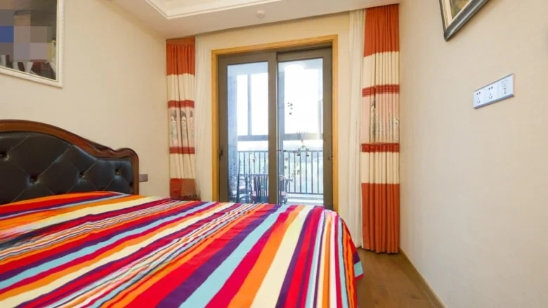 Country Garden Lakeview Mountain Hue - View 4