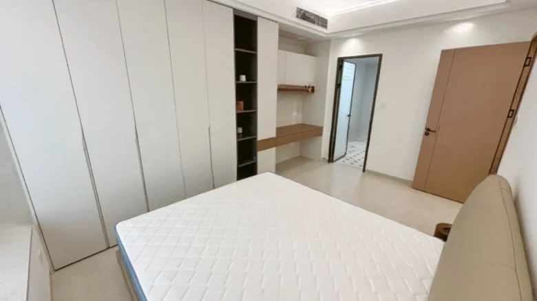 Royal View Mansion - View 3