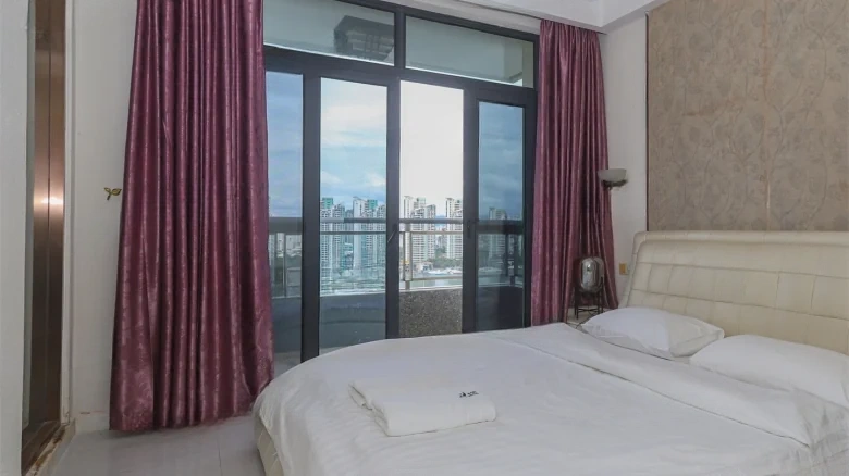 Dadonghai · Banshan No.1 - View 3