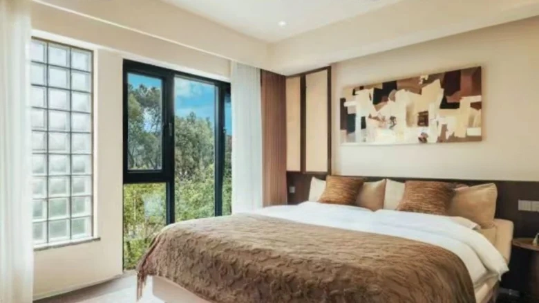 Kunming Dianchi Golf Club - View 9