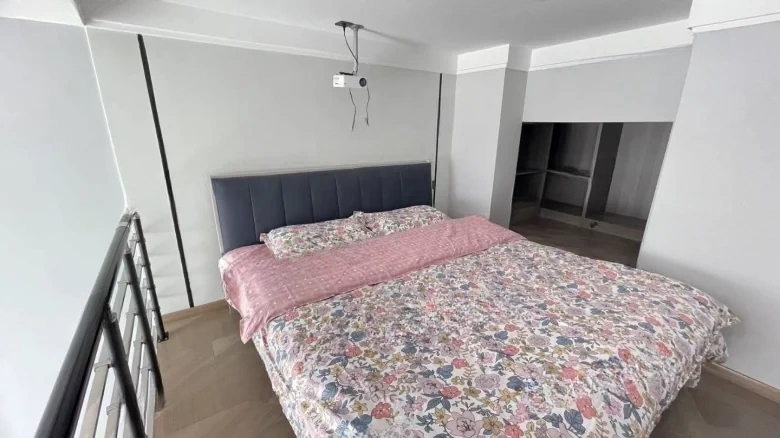 Middle East Red Street - View 2