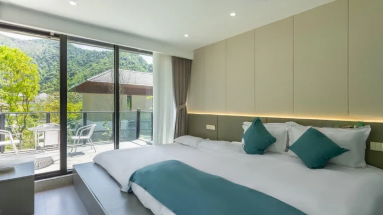 Yuan Hidden in Nan Shan - View 4