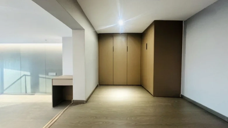 Brocade Ripples Heavenly Sequence - View 9