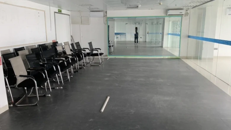 Urban Fine Residence Tower - View 5