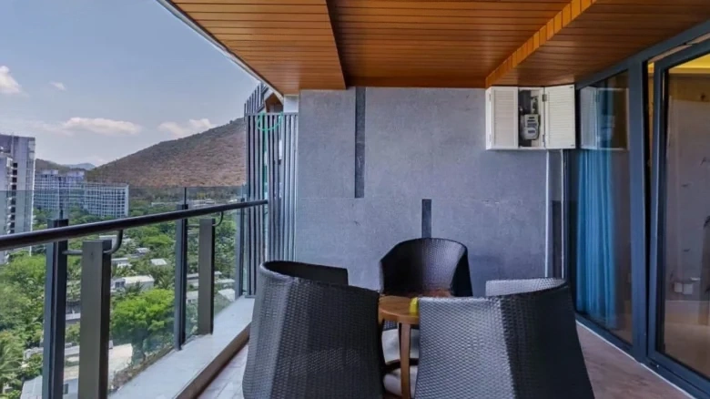 Halfhill Peninsula Central Seaview Avenue - View 12