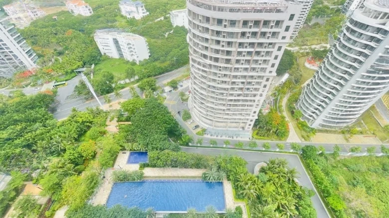 Half Mountain Peninsula - View 13