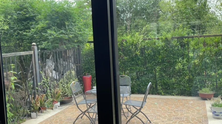 Poly Ville Leaf Language Villa - View 4