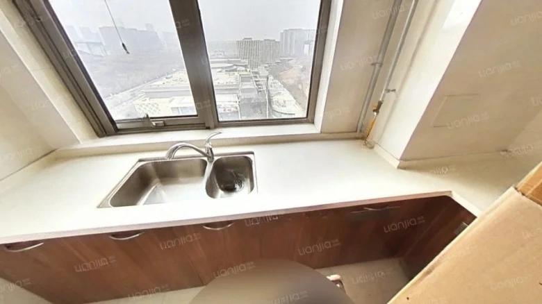 Breeze Riverside - View 4