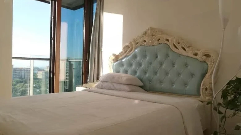 Half Mountain Peninsula Donghai Bay Phase III - View 4