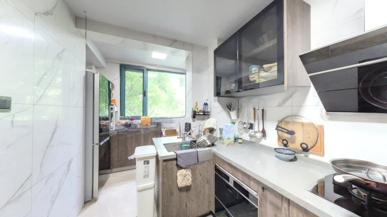 Lakeside Mandarin Court - View 6