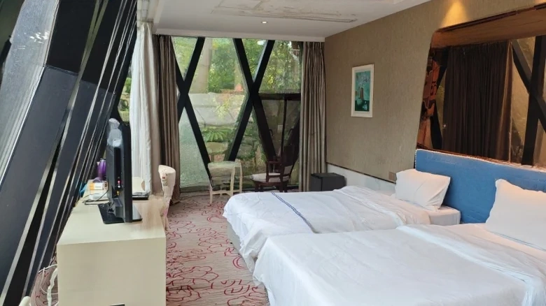 Sanya Evergrande Beauty Crown Resort - View 1