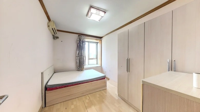 Yi Jin Garden - View 4