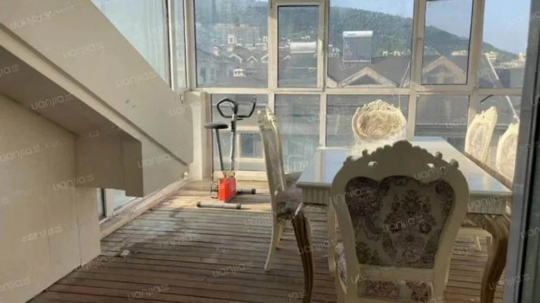 Outer Sea Butterfly Spring Mansion - View 7