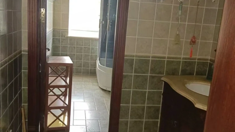 Changchun Pearl明珠 can be directly translated as part of the location name and descriptive term. For precise translation in context or specific use case e.g., business, geographic, additional information might be needed. However, strictly translating - View 10