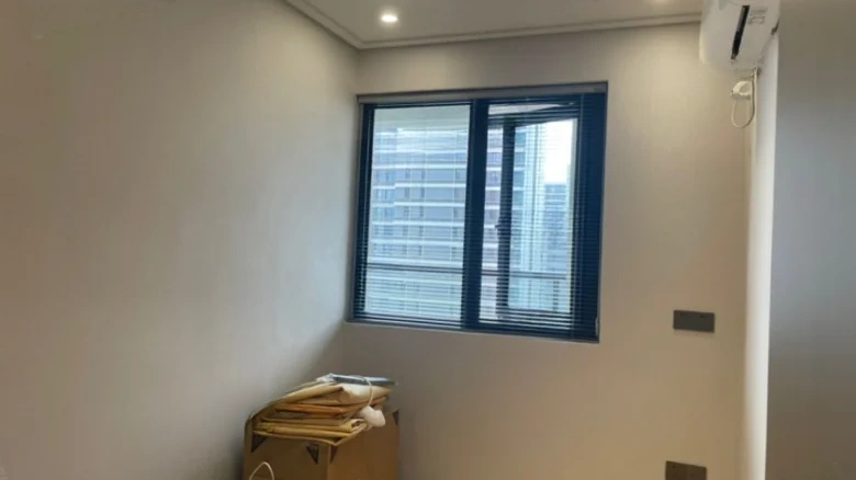 Horizontal Slit Embroidery Garden - View 5