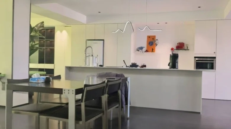 Phoenix Wanlong Apartment - View 3