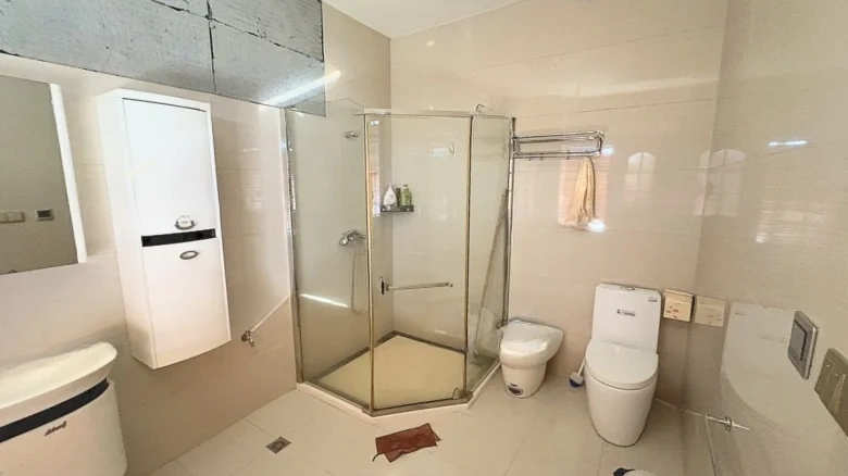 Island Villa Garden - View 10