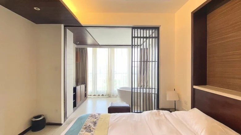 Half Mountain Peninsula Donghai Bay Phase III - View 2